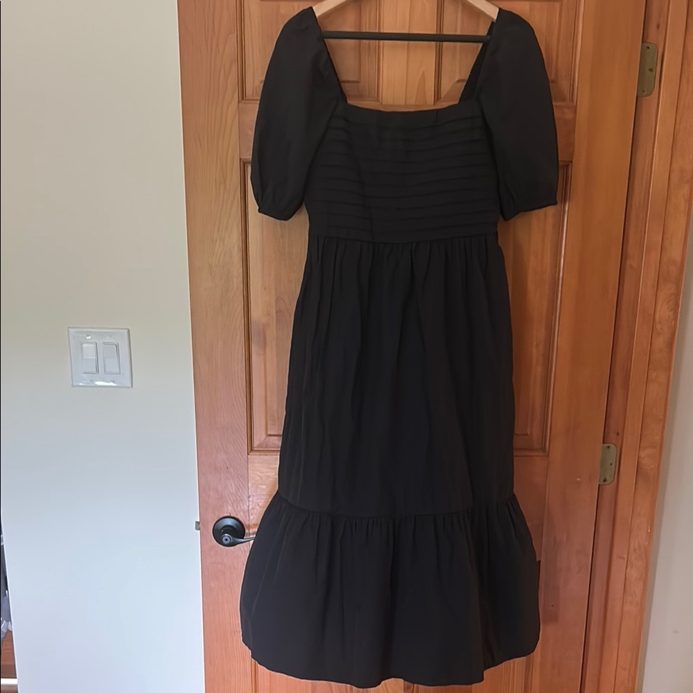 Elegant Black Puff Sleeve Dress